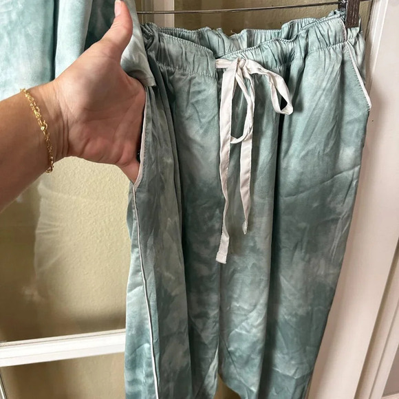 STARS ABOVE Tie Dye Satin y Sleep Set Pajamas PJs PJ's Lounge Set - size L/XL - Picture 5 of 12